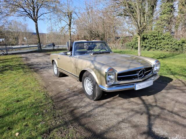 Mercedes-Benz 280 SL