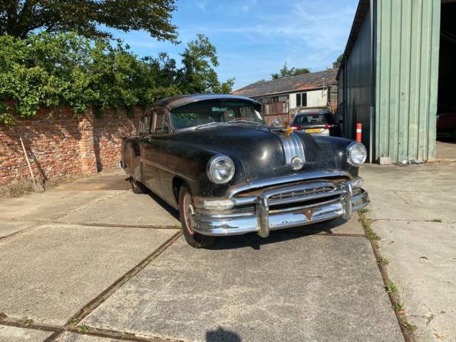 Bild 1/9 von Pontiac Star Chief (1954)