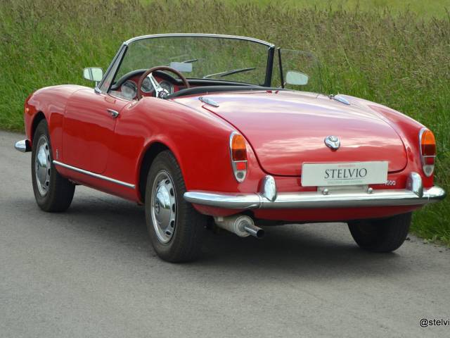 Alfa Romeo Giulia 1600 Spider