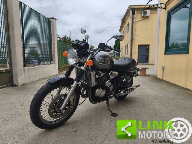 Triumph Thunderbird 900