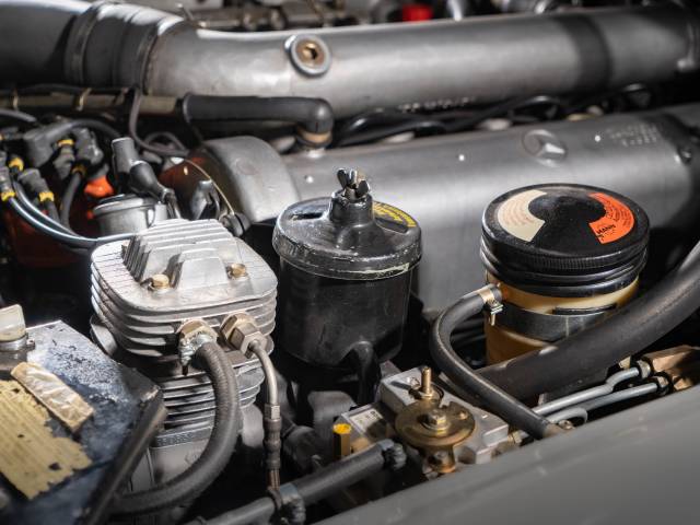 Mercedes-Benz 600