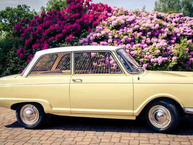 Image 1/20 de DKW F12 (1963)