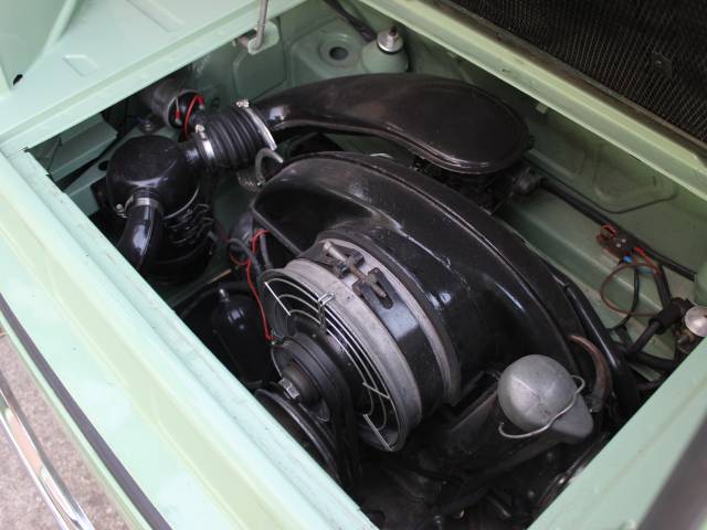 Steyr-Puch 700 C