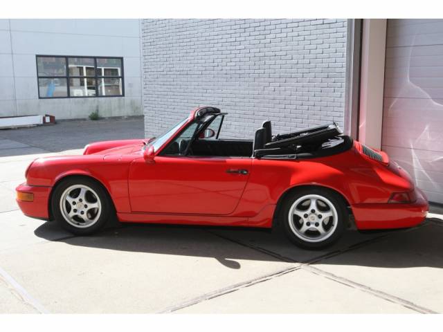Porsche 911 Carrera 4