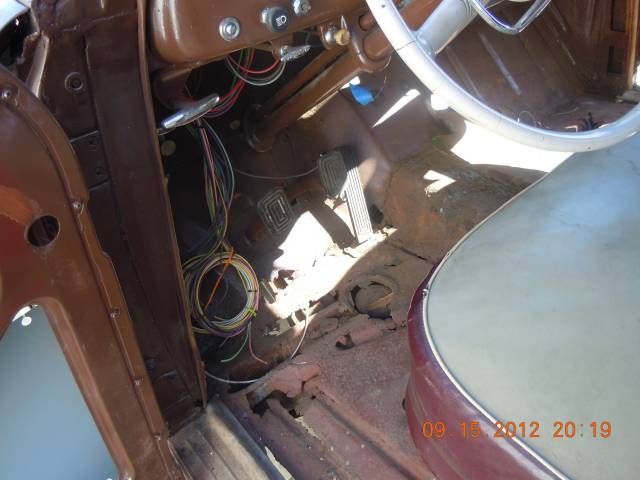 Ford Custom DeLuxe Country Squire