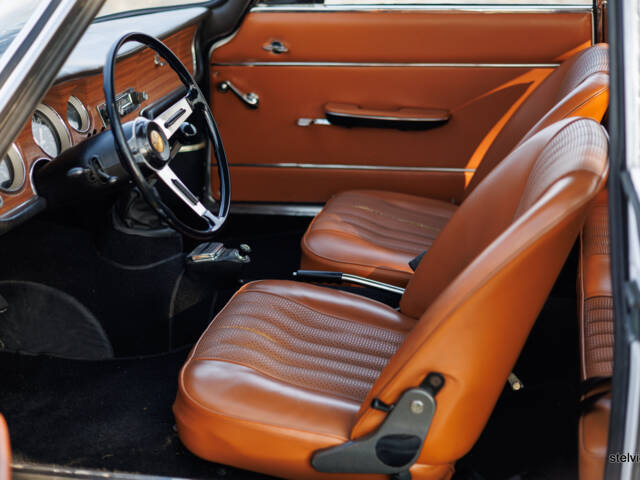 Alfa Romeo Giulia 1600 Sprint GT Veloce