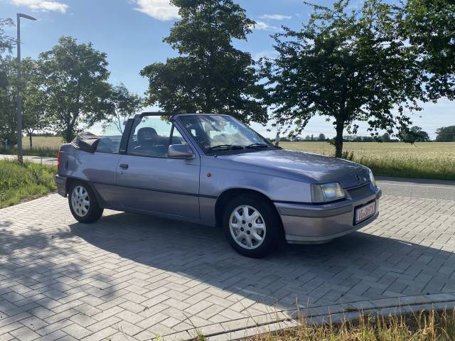 Opel Kadett Cabrio Edition - perfekt für den Sommer und goldenen Herbst