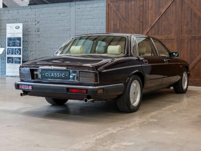 Jaguar XJ12 6.0