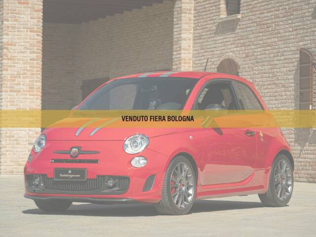 Afbeelding 1/50 van Abarth 695 «Tributo Ferrari» (2010)