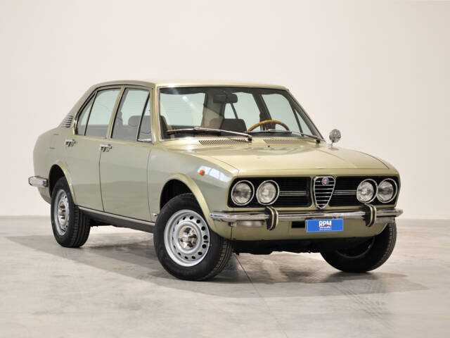 Imagen 1/67 de Alfa Romeo Alfetta 1.8 (1974)