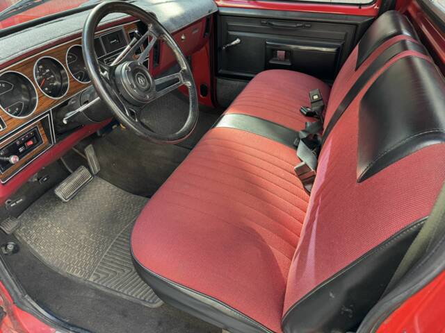 Dodge D 150 Sweptline