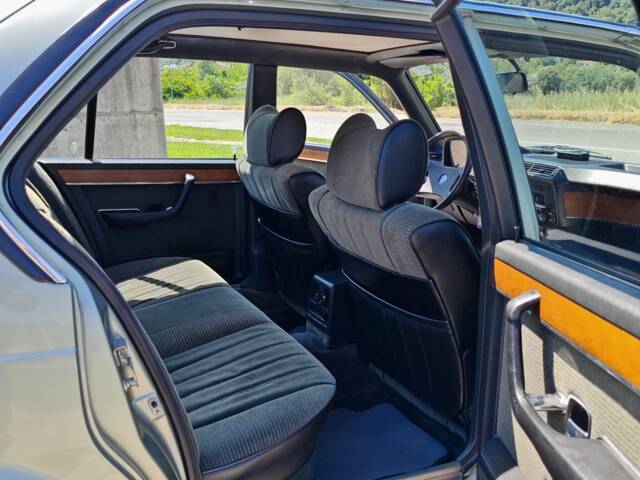 BMW 745i