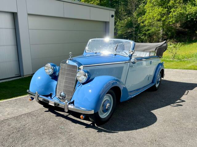 Afbeelding 1/9 van Mercedes-Benz 230 Cabriolet B (1939)
