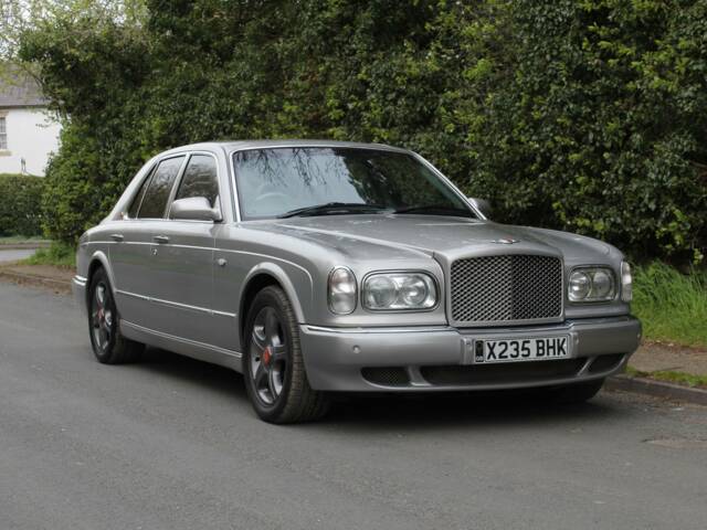Immagine 1/18 di Bentley Arnage Red Label (2000)