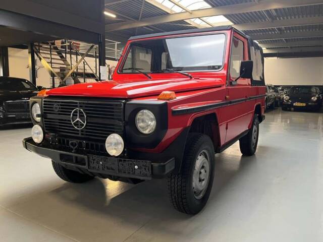 Mercedes-Benz 230 GE (SWB)