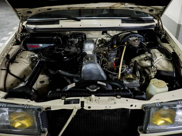 Mercedes-Benz 300 D