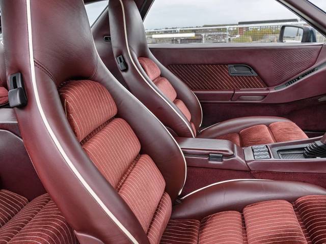 Porsche 928 S4