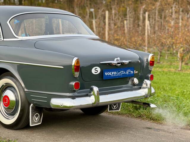 Volvo P 121