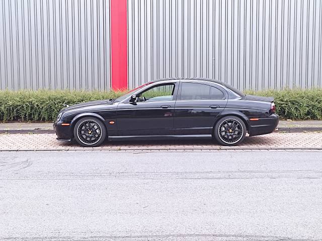 Imagen 1/41 de Jaguar S-Type 4.2 V8 R (2004)