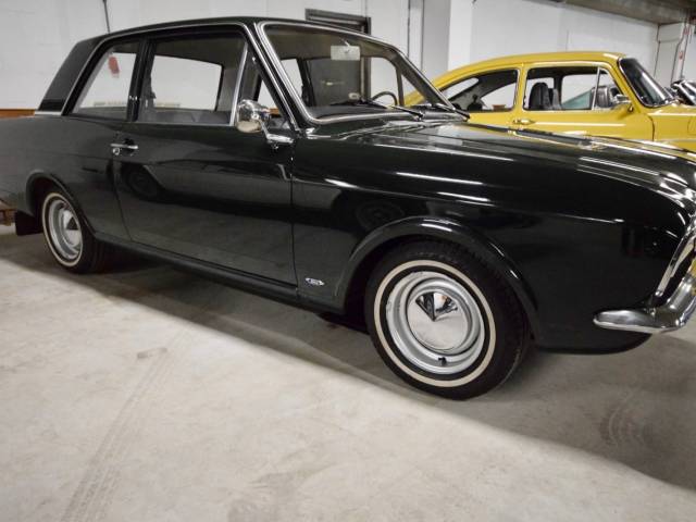 Image 1/13 of Ford Cortina 1300 (1968)