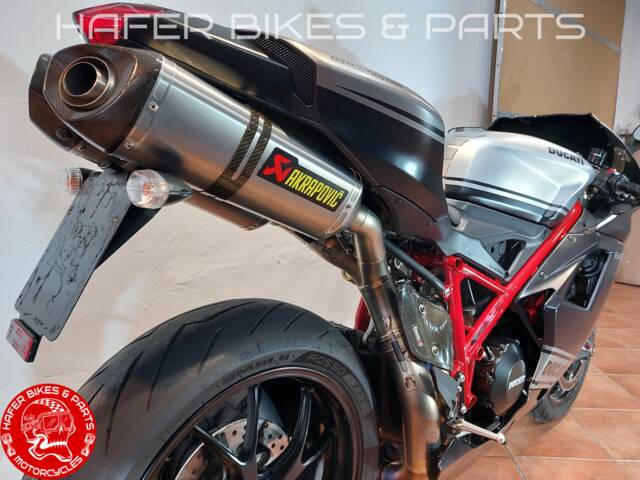 Ducati 848 EVO