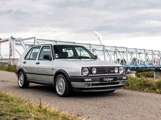 Bild 1/50 von Volkswagen Golf II GTi 1.8 "Fire and Ice" (1990)