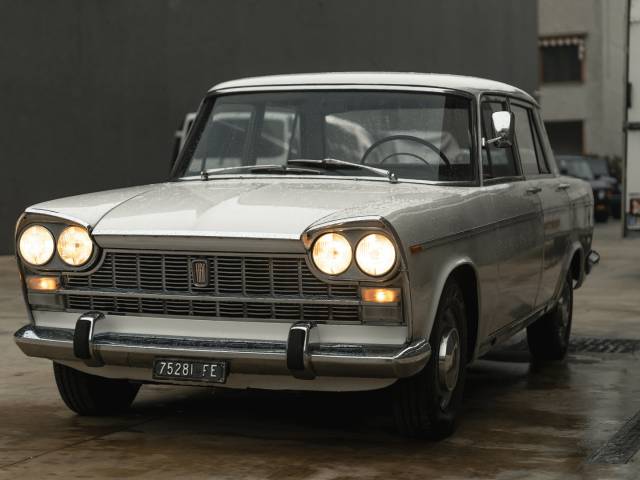 Bild 1/50 von FIAT 2300 (1964)