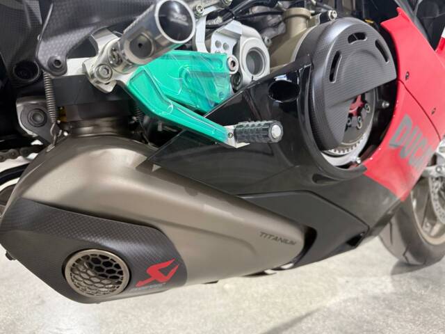 Ducati Panigale V4 R