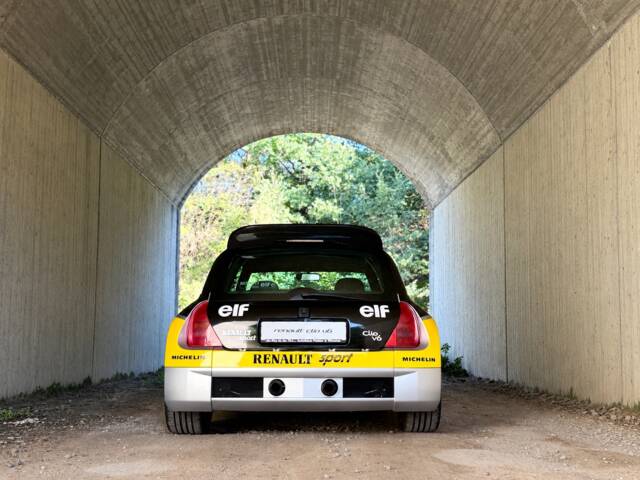 Renault Clio II V6