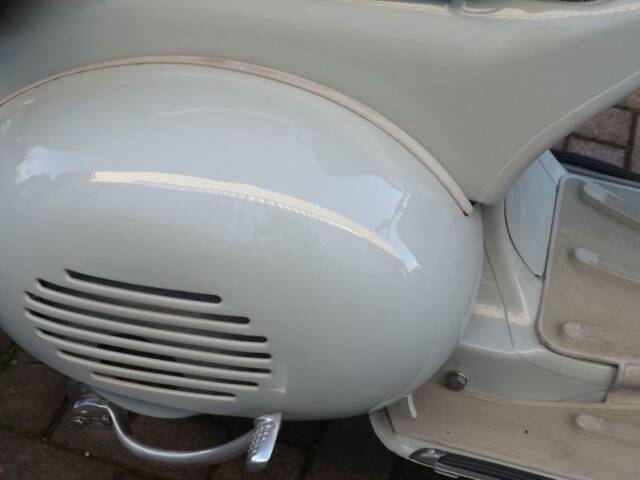 Piaggio Vespa 125