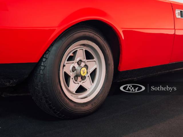 Ferrari Dino 208 GT4