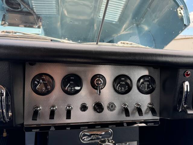 Jaguar E-Type 3.8 Flat Floor