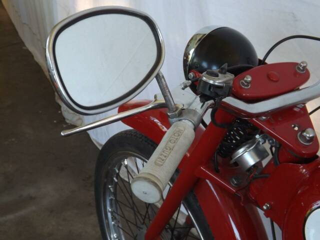 Moto Guzzi Cardellino 75