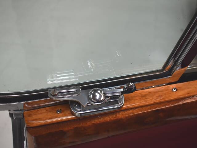 Jaguar Mk II 3.8