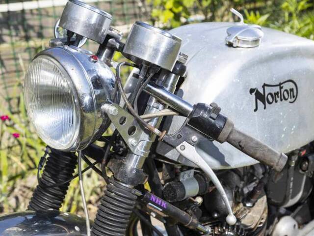 Norton Commando 920