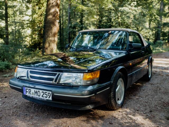 Bild 1/15 von Saab 900 S (1994)