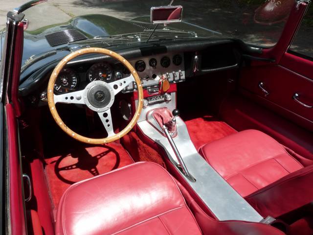 Jaguar E-Type 3.8 Flat Floor