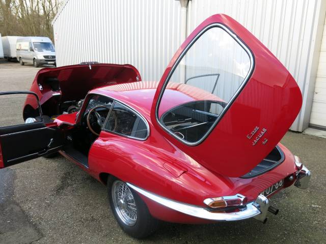 Jaguar E-Type 4.2