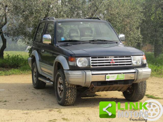 Imagen 1/9 de Mitsubishi Pajero 2500 TD (1997)