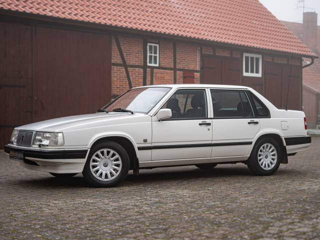 Volvo 940 2.3i