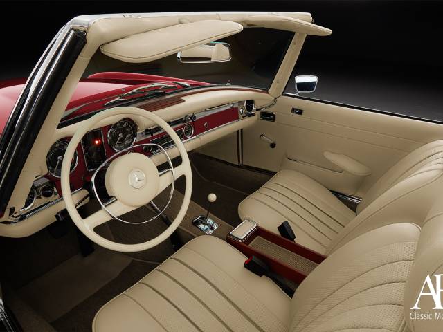 Mercedes-Benz 280 SL