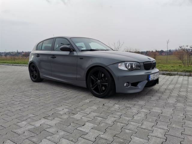 Bild 1/9 von BMW 130i (2006)