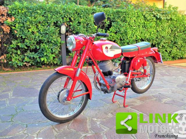 Image 1/9 of Gilera DUMMY (1960)