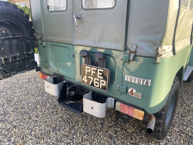 Toyota Land Cruiser FJ 40