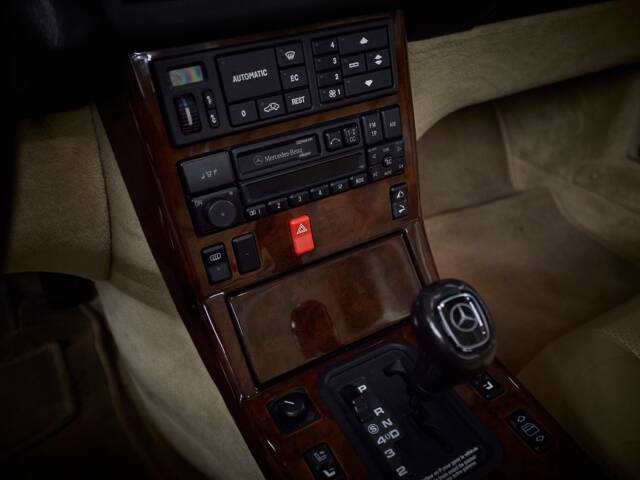 Mercedes-Benz SL 280