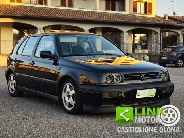 Imagen 1/10 de Volkswagen Golf III 2.0 16V GTI (1995)