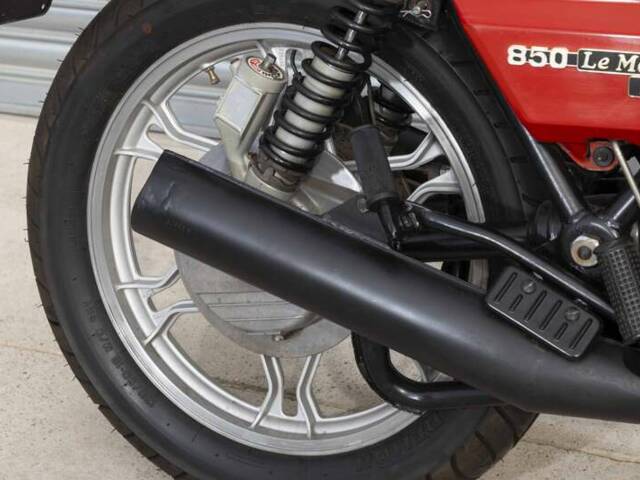 Moto Guzzi 850 LeMans II