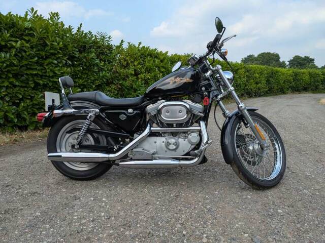 Harley-Davidson Sportster XLH 883