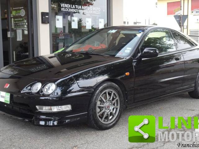 Bild 1/9 von Honda Integra Type R (2000)