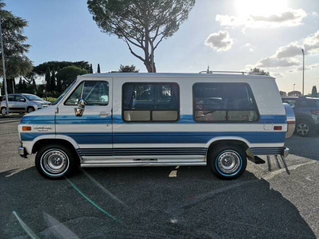 Chevrolet Van